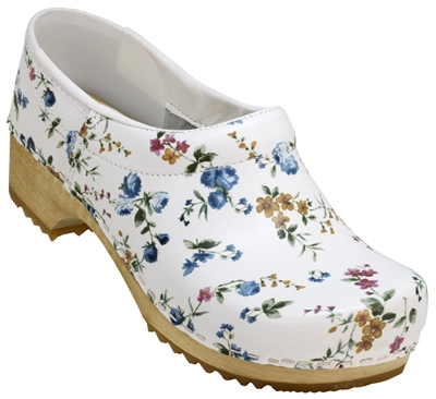 Hvid Den Gode Gammeldags Træsko Med Træsål Med Kappe Med Blå Blomster Naturfarvet Sål - Skosh - 5703374489116
